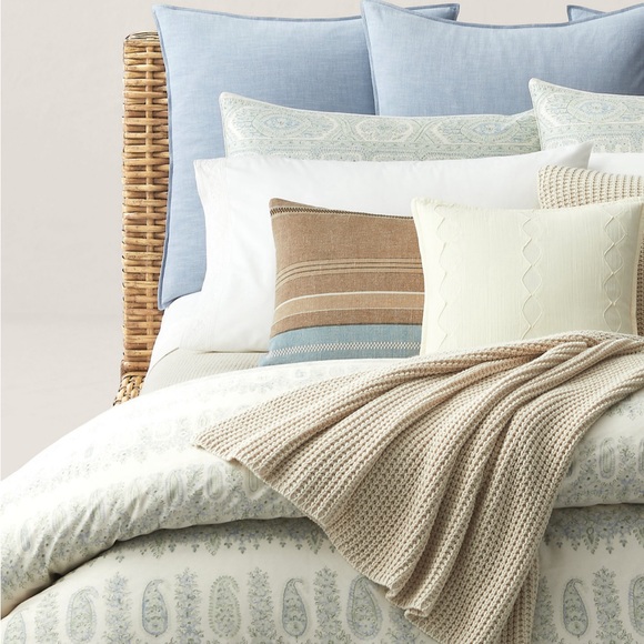 Ralph Lauren Hinsdale Linen Throw Pillow 16 x 24 -Tan / Blue MSRP - Picture 3 of 5